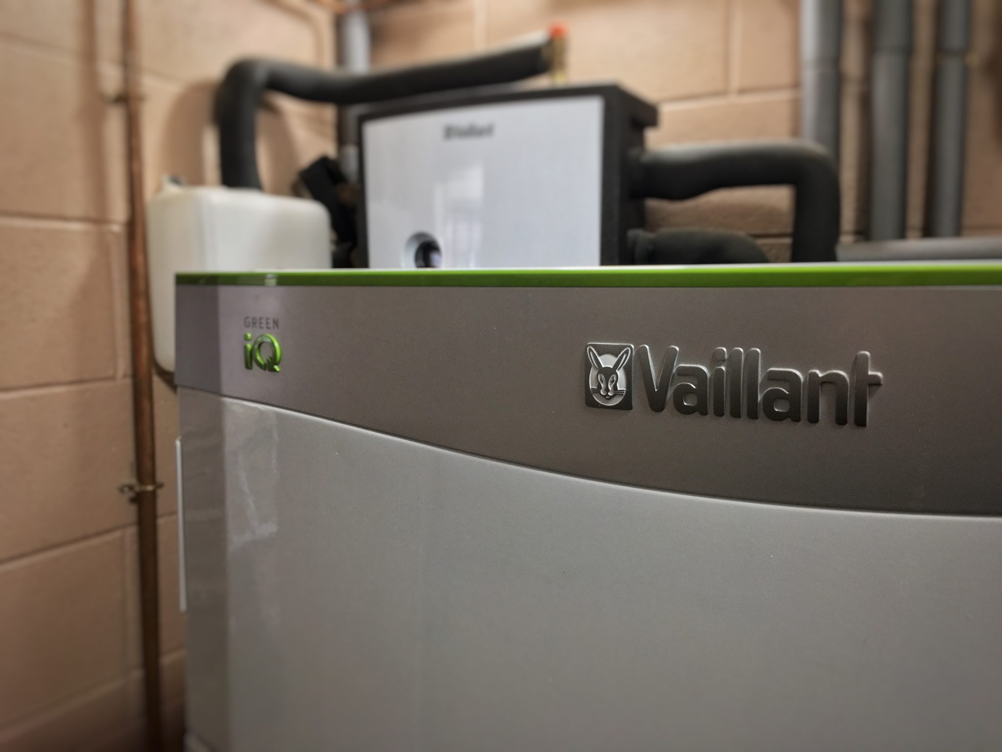 A 15kW Vaillant flexoTHERM ground source heat pump, installed by GreenGenUK.