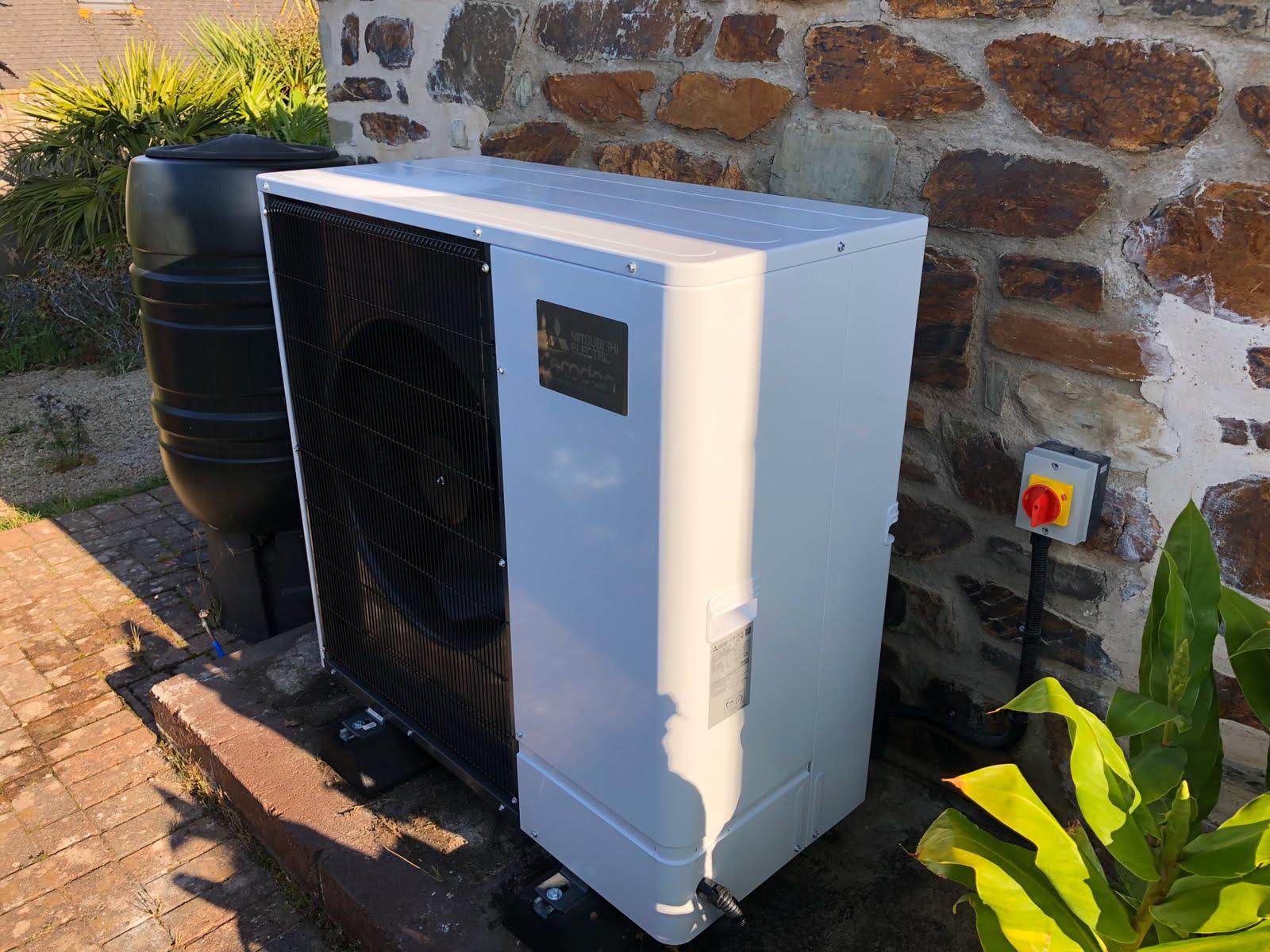 An 8.5kW Ultra Quiet Ecodan air source installation in Praa Sands.
