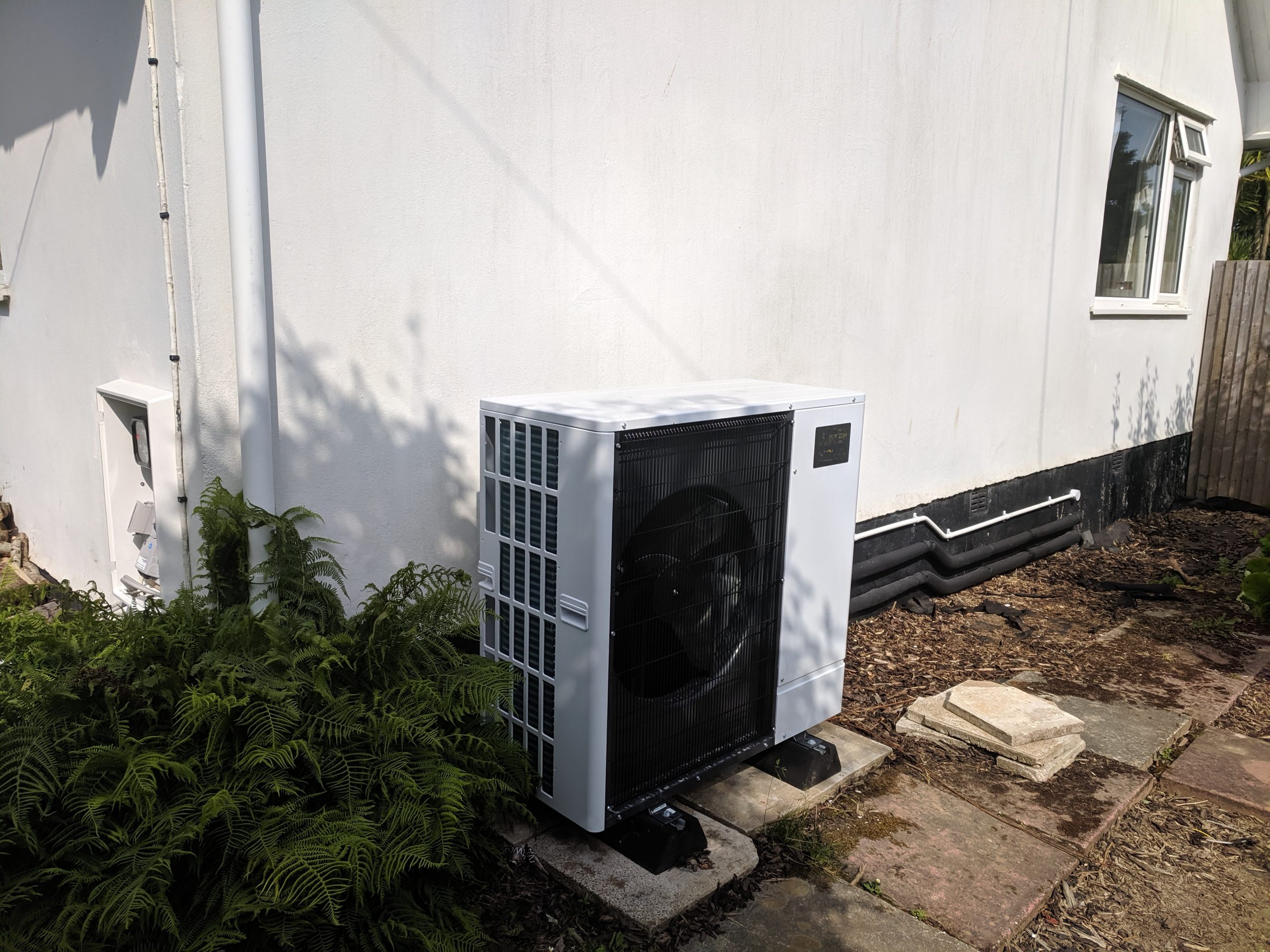 An Ultra Quiet Mitsubishi Ecodan air source heat pump installation in Hayle, Cornwall.